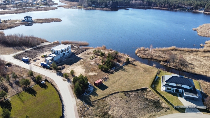 Sludinājumi. Piedāvājumā ekskluzīvs un ainavisks zemesgabals pie paša Mašēnu ezera - Berģos!  Saulrieti, ūdens, Cena: 245000 EUR Foto #3