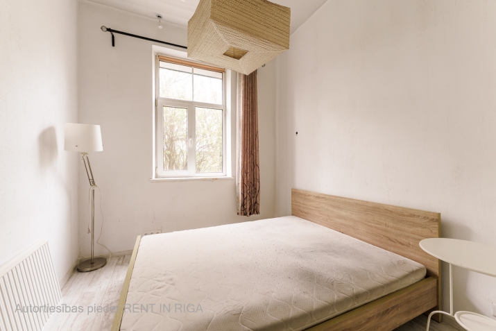 Sludinājumi. Tiek pārdots kompakta izmēra 2-istabu dzīvoklis.    Dzīvoklī ir uzstādīta iebūvēta virtuves Cena: 40000 EUR Foto #4