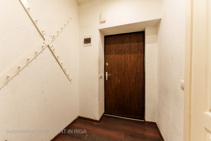 Sludinājumi. Tiek pārdots kompakta izmēra 2-istabu dzīvoklis.    Dzīvoklī ir uzstādīta iebūvēta virtuves Cena: 40000 EUR Foto #9