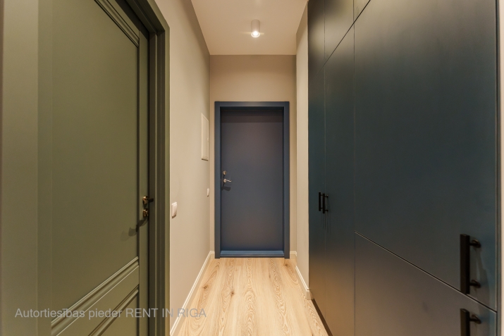 Sludinājumi. Elegants un kvalitatīvi izveidots dzīvoklis vienā no visstraujāk attīstošajām Rīgas centra apkaimēm Cena: 69000 EUR Foto #8