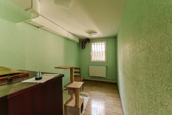 Sludinājumi. Iznomā biroja/tirdzniecības telpas Krāslavas ielā. Ieja no Krāslavas ielas. Pilsētas Cena: 300 EUR/mēn Foto #9