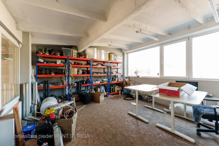 Объявление. Многофункциональное помещение на 1.этаже в Бергах, общей площадью 500 м2. Помещения отлично Цена: 2500 EUR/мес. Foto #7