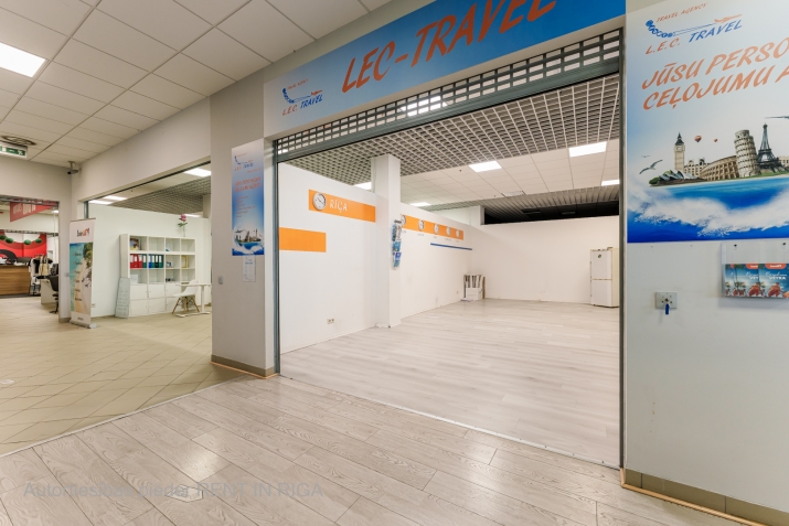 Sludinājumi. Iznomā tirzniecības telpas Zolitūdē, t/c \'IXO\'.  + 2. stāvs. + Pie ēkas bezmaksas autostāvvieta; + Cena: 285 EUR/mēn Foto #1