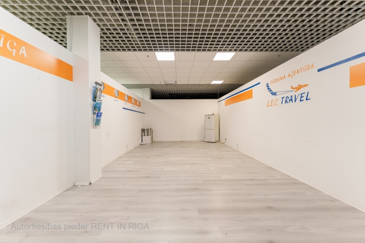 Sludinājumi. Iznomā tirzniecības telpas Zolitūdē, t/c \'IXO\'.  + 2. stāvs. + Pie ēkas bezmaksas autostāvvieta; + Cena: 285 EUR/mēn Foto #5