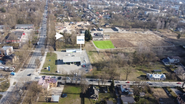 Объявление. Аренда поля в Зиепиеккалнсе.  + Огороженная территория; + Почвенный покров; + Возможно подключение Цена: 3250 EUR/мес. Foto #2