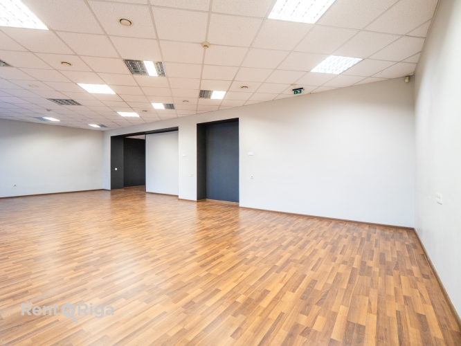 Sludinājumi. Kvalitatīvas un pārdomātas biroja telpas reprezentablā ēkā  Lieliska iespēja iznomāt biroju tieši Cena: 1216 EUR/mēn Foto #5