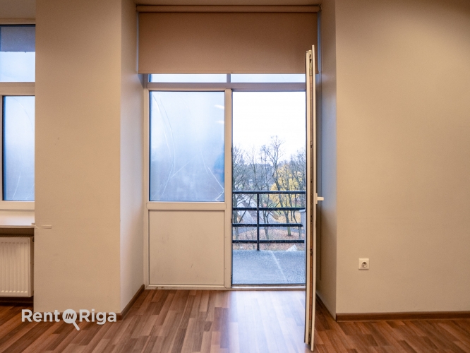 Sludinājumi. Kvalitatīvas un pārdomātas biroja telpas reprezentablā ēkā  Lieliska iespēja iznomāt biroju tieši Cena: 1216 EUR/mēn Foto #6