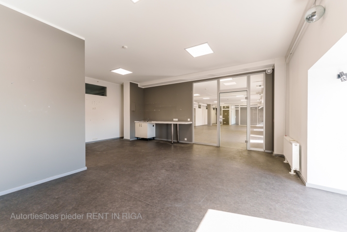 Sludinājumi. Iznomā biroja telpas Elijas ielā 17.  + renovēta biroju ēka + kopējā platība  168,5 m2 + birojs Cena: 1432 EUR/mēn Foto #4