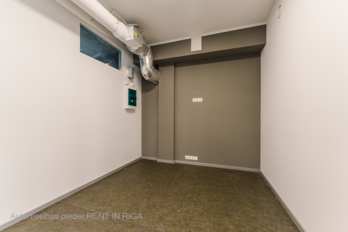 Sludinājumi. Iznomā biroja telpas Elijas ielā 17.  + renovēta biroju ēka + kopējā platība  168,5 m2 + birojs Cena: 1432 EUR/mēn Foto #6