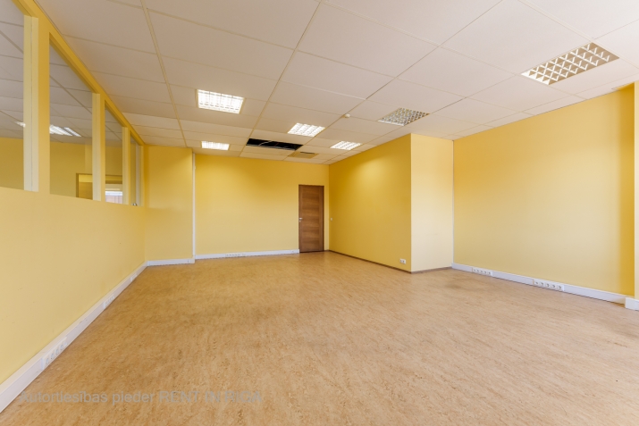 Sludinājumi. Iznomā biroja telpas Elijas ielā 17.  + renovēta biroju ēka + kopējā platība  272,6 m2 + birojs Cena: 2317 EUR/mēn Foto #6