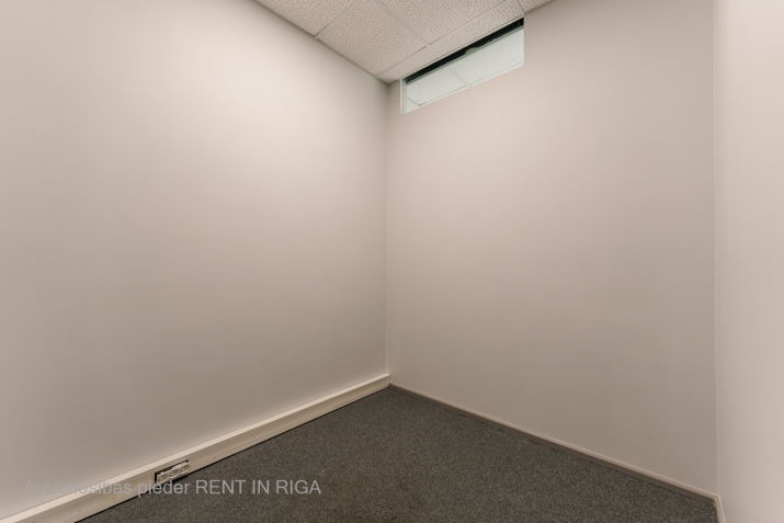 Sludinājumi. Iznomā biroja telpas Elijas ielā 17.  + renovēta biroju ēka + kopējā platība  40,9 m2 + birojs Cena: 348 EUR/mēn Foto #6