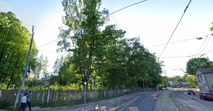 Sludinājumi. Attīstības zeme Āgenskalnā  Slokas iela 43/45, Rīga  Pārdod 2 apbūves zemes gabalus (kopā 7105 m) Cena: 1.06575e+06 EUR Foto #2