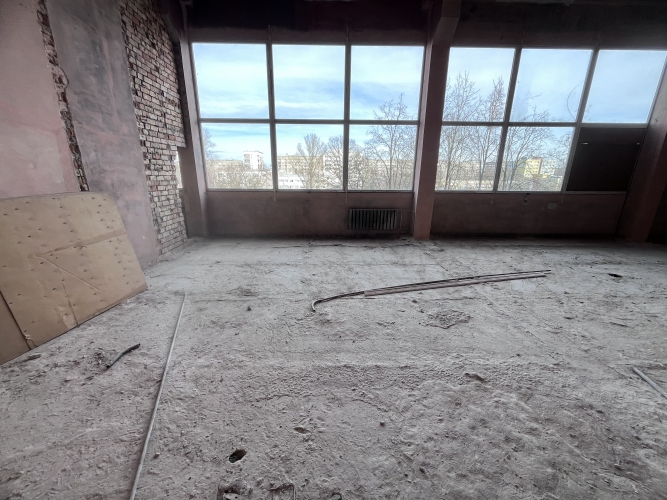 Sludinājumi. Apkurinātas noliktavu telpas 3. stāvā ar kravas liftu ap 3t.  Ir iespēja pielāgot tās nomnieka Cena: 6320 EUR/mēn Foto #9