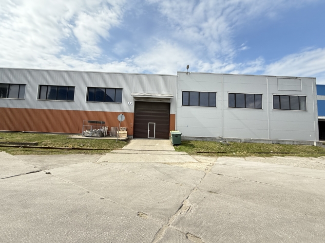 Sludinājumi. Nolikta BEZ apkures ostas terminālī Port Magnat  funkcionalitāte, drošība un stratēģiska atrašanās Cena: 3926 EUR/mēn Foto #8