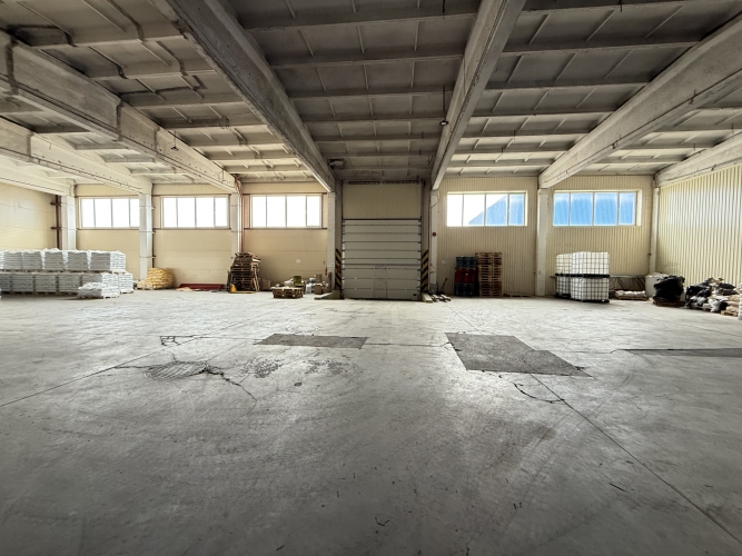 Sludinājumi. Nolikta BEZ apkures ostas terminālī Port Magnat  funkcionalitāte, drošība un stratēģiska atrašanās Cena: 3926 EUR/mēn Foto #2