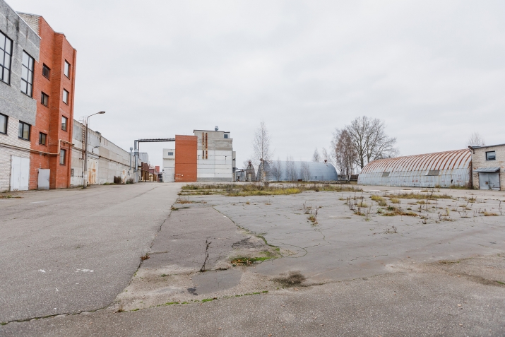 Sludinājumi. Industriālais parks Ziepniekalnā iznomā apkurināmas noliktavas telpas. Piedāvājam nomāt apkurināmo Cena: 3348 EUR/mēn Foto #5