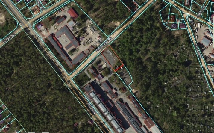 Объявление. Аренда асфальтированной площадки на территории завода Дзинтарс. Участок огорожен бетонным Цена: 3190 EUR/мес. Foto #5