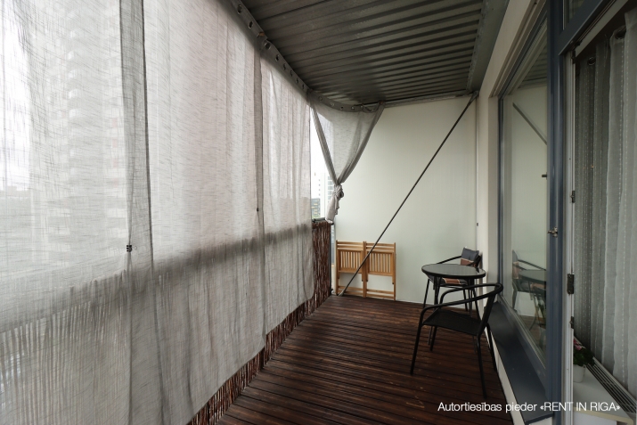 Sludinājumi. Pārdod mēbelētu un pilnībā aprīkotu 4-istabu dzīvokli prestižajā projektā Skanstes Virsotnes. Cena: 310000 EUR Foto #8