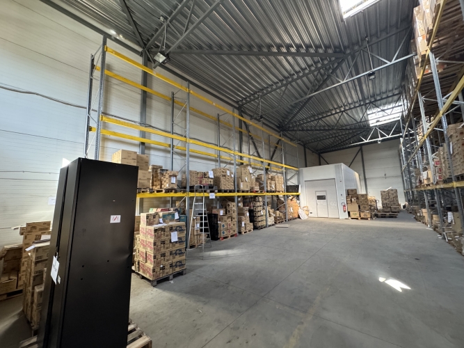 Sludinājumi. Apkurināmas noliktavas telpas Rīgas Brīvostā, Uriekstes ielā 18C. Telpas izvietotas SEZ.   + 1. Cena: 2335 EUR/mēn Foto #3