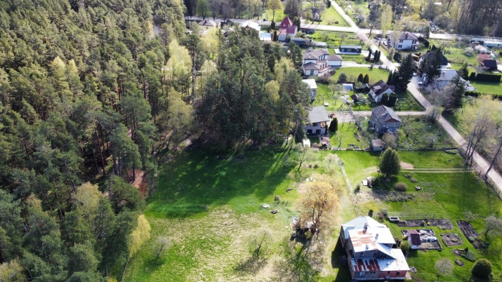 Sludinājumi. Kluss un plašs zemesgabals meža ieskautā mierā  Valteros!  Tikai 10 minūšu pastaigas attālumā no Cena: 77000 EUR Foto #4