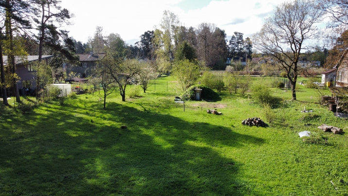 Sludinājumi. Kluss un plašs zemesgabals meža ieskautā mierā  Valteros!  Tikai 10 minūšu pastaigas attālumā no Cena: 77000 EUR Foto #7