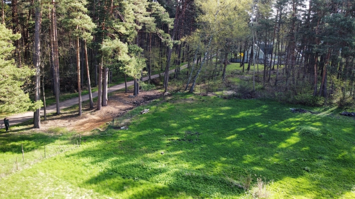 Sludinājumi. Kluss un plašs zemesgabals meža ieskautā mierā  Valteros!  Tikai 10 minūšu pastaigas attālumā no Cena: 77000 EUR Foto #6