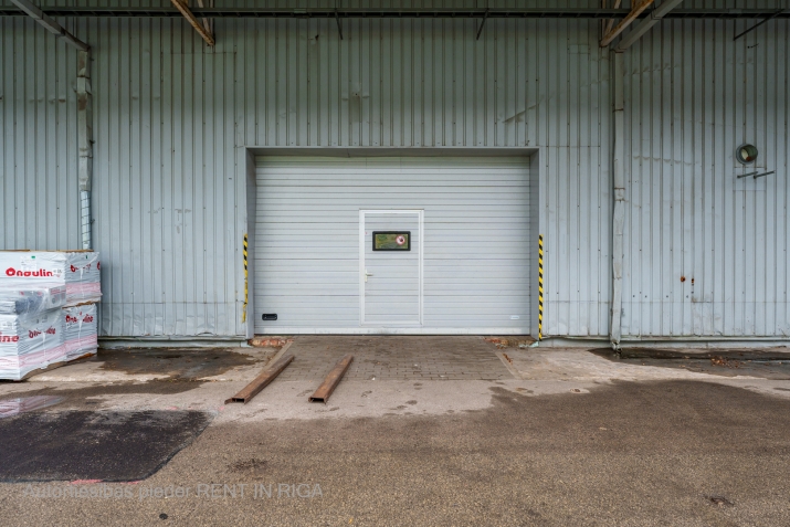 Sludinājumi. Ilgtermiņa nomai tiek piedāvātas apkurināmas noliktava, ražošanas vai veikala telpas Ganību dambī Cena: 3870 EUR/mēn Foto #6