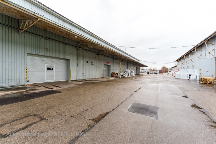 Sludinājumi. Ilgtermiņa nomai tiek piedāvātas apkurināmas noliktava, ražošanas vai veikala telpas Ganību dambī Cena: 3870 EUR/mēn Foto #9