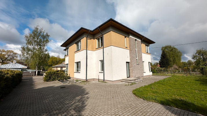 Объявление. Спокойствие рядом с центром Риги - это возможно!  Продается новый дом-близнец в Тейке - на Цена: 280000 EUR Foto #1