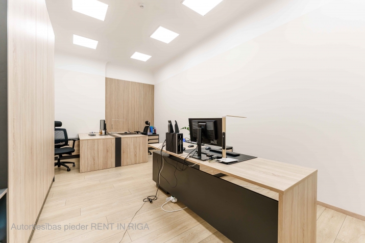 Sludinājumi. Mūsdienīgs birojs nomai  Elizabetes iela 69, Rīgas centrs  Birojs tiek nomāts nemēbelēts!  Cena: 1000 EUR/mēn Foto #8