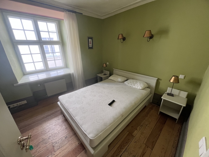 Sludinājumi. Viesnīcas ēka Vecrīgā  pašā pilsētas sirdī. Ēkai ir lieliska redzamība, un apkārtējās ielas ir Cena: 5000 EUR/mēn Foto #8