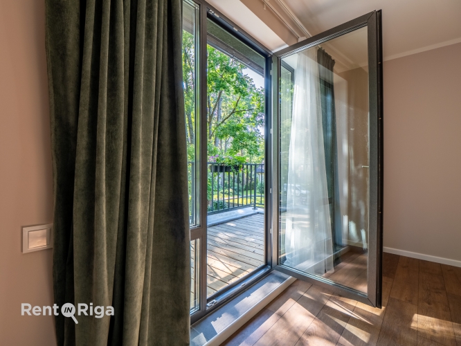 Sludinājumi. Ilgtermiņa īrei pieejama pilnībā jauna, ekskluzīva privātmāja.  Māja atrodas tikai 750 metru Cena: 2700 EUR/mēn Foto #9