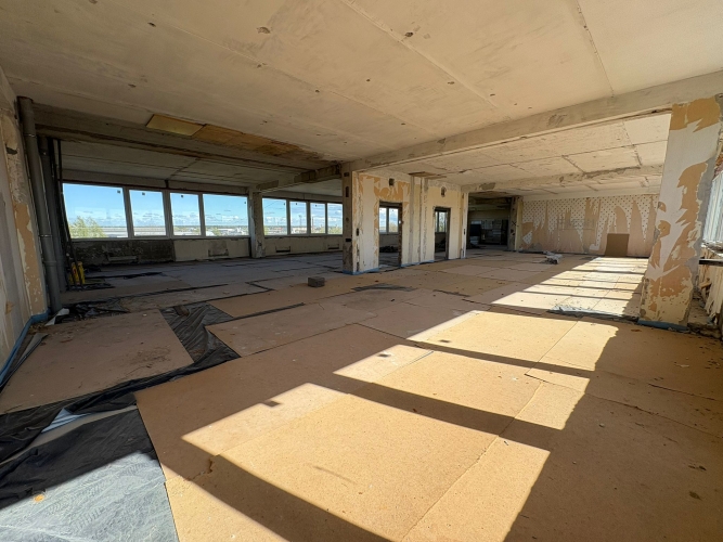 Объявление. Доступное офисное помещение с возможностью настройки  Общая площадь составляет 321 квадратный метр, Цена: 2568 EUR/мес. Foto #6