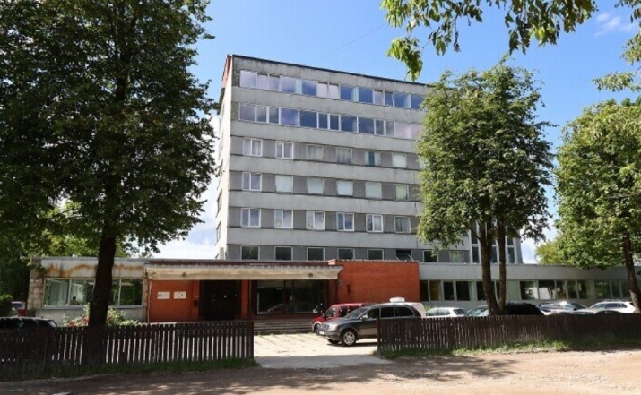 Объявление. Доступное офисное помещение с возможностью настройки  Общая площадь составляет 321 квадратный метр, Цена: 2568 EUR/мес. Foto #1