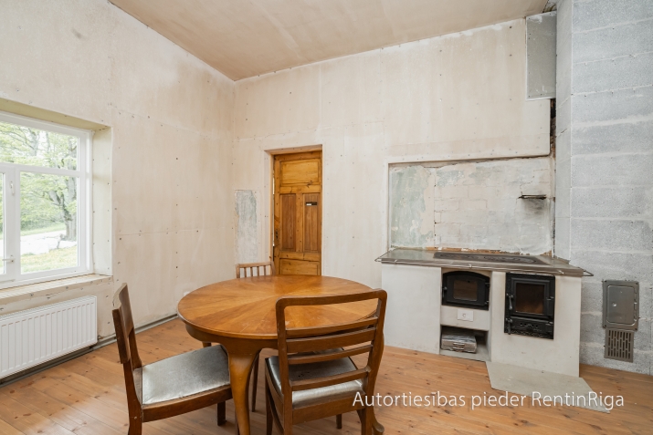 Sludinājumi. Kvalitatīvi un pārdomāti būvēta lauku māja no dabīgiem un ilgtspējīgiem materiāliem.  Īpašums Cena: 294000 EUR Foto #9