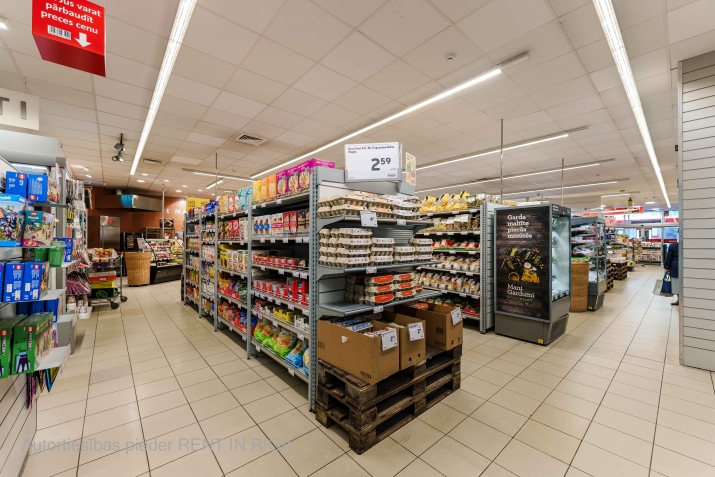 Объявление. Торговое помещение в Агенскалнсе      Первый этаж;      Площадь включает торговый зал, складские Цена: 5121 EUR/мес. Foto #4