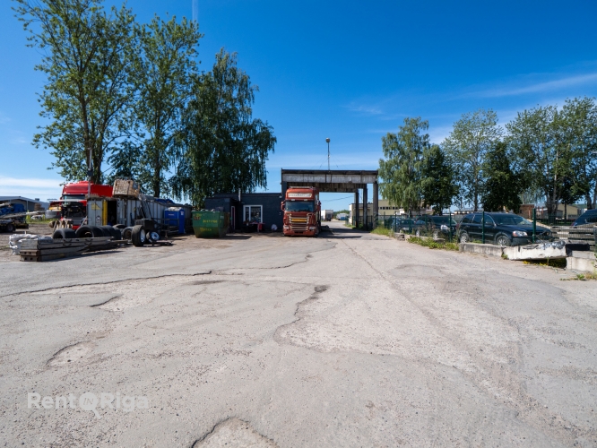 Объявление. Продаётся коммерческая недвижимость с 5 зданиями и участком 1.861 га  Румбула, Рига Адрес: ул. Цена: 1.75e+06 EUR Foto #7