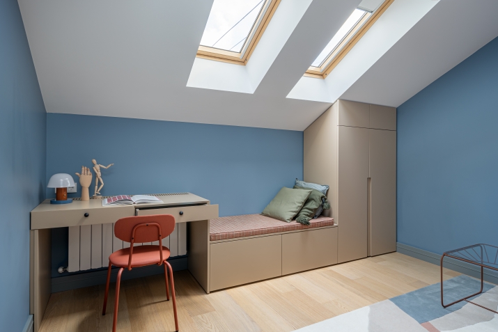 Sludinājumi. Pilnībā aprīkots dizaina dzīvoklis ar autostāvvietu Rīgas centrā.  Ilgtermiņa īrei tiek piedāvāts Cena: 1670 EUR/mēn Foto #8