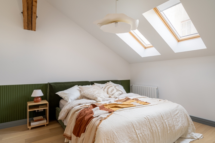 Sludinājumi. Pilnībā aprīkots dizaina dzīvoklis ar autostāvvietu Rīgas centrā.  Ilgtermiņa īrei tiek piedāvāts Cena: 1670 EUR/mēn Foto #7