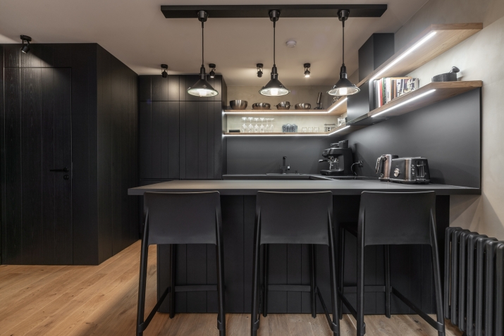 Sludinājumi. Unikāls 3 līmeņu dzīvoklis ar terasi un divām stāvvietām Rīgas centrā.  Piedāvājumā ekskluzīvs, Cena: 3000 EUR/mēn Foto #5