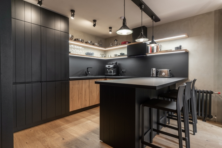 Sludinājumi. Unikāls 3 līmeņu dzīvoklis ar terasi un divām stāvvietām Rīgas centrā.  Piedāvājumā ekskluzīvs, Cena: 3000 EUR/mēn Foto #6