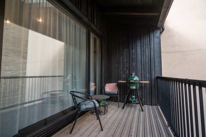 Sludinājumi. Unikāls 3 līmeņu dzīvoklis ar terasi un divām stāvvietām Rīgas centrā.  Piedāvājumā ekskluzīvs, Cena: 3000 EUR/mēn Foto #9