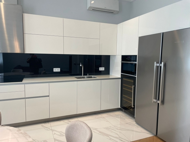 Sludinājumi. \'Elizabetes Rezidence\', viena no spilgtākajām Rīgas arhitektūras mantojuma pērlēm, celta 19. Cena: 465000 EUR Foto #4