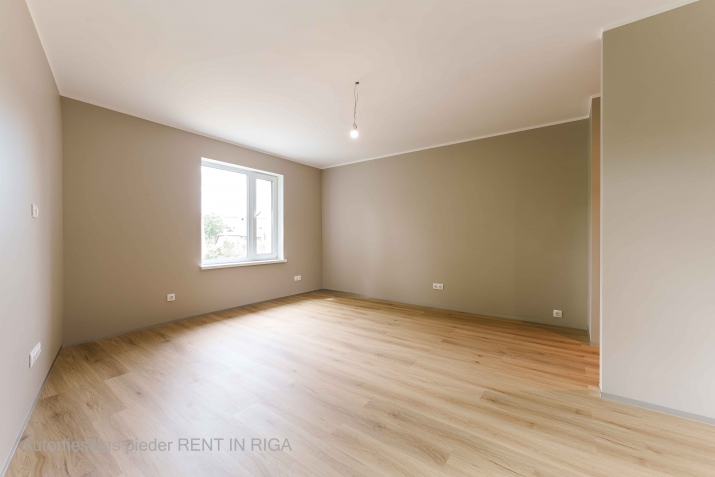 Sludinājumi. Jauns Studio dzīvoklis Kluba tipa ēkā Ziepniekkalnā.  Piedāvājumā dzīvoklis ar pilnu, kvalitatīvu Cena: 84000 EUR Foto #4