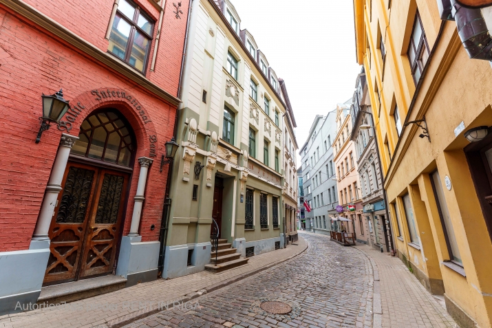Sludinājumi. Šarms, elegance un prestižs  Jūsu jaunais īpašums Kalēju ielā, Vecrīgas sirdī!  Sešu stāvu ēka ar Cena: 1.1078e+06 EUR Foto #2