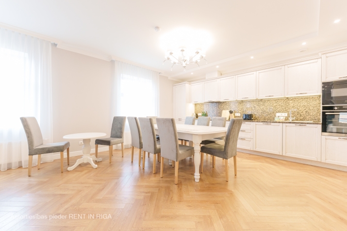 Объявление. Piedāvājam iegādāties ekskluzīvus 3-istabu apartamentus Rīgas centrā, jaunā rekonstruētā projektā Цена: 339300 EUR Foto #3