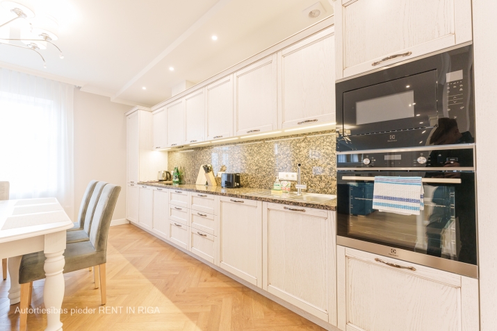 Объявление. Piedāvājam iegādāties ekskluzīvus 3-istabu apartamentus Rīgas centrā, jaunā rekonstruētā projektā Цена: 339300 EUR Foto #4