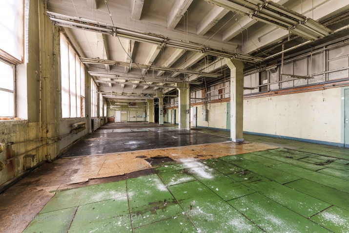 Sludinājumi. Ražošanas telpas Purvciemā, blakus t/c Domina, bez apkures.  Ir iespējams ierīkot apkuri (ir Cena: 1404 EUR/mēn Foto #1