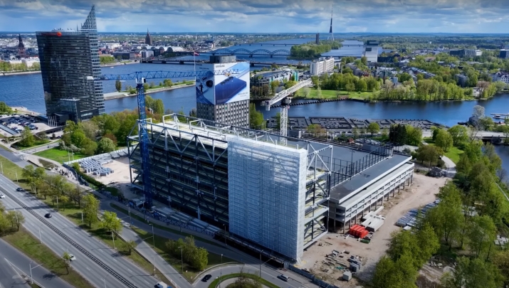 Sludinājumi. Preses Nama Kvartāls  stilīgākā biroju ēka Rīgā !  + Biroji būs pieejami jau 2026. gada septembrī + Cena: 12750 EUR/mēn Foto #3