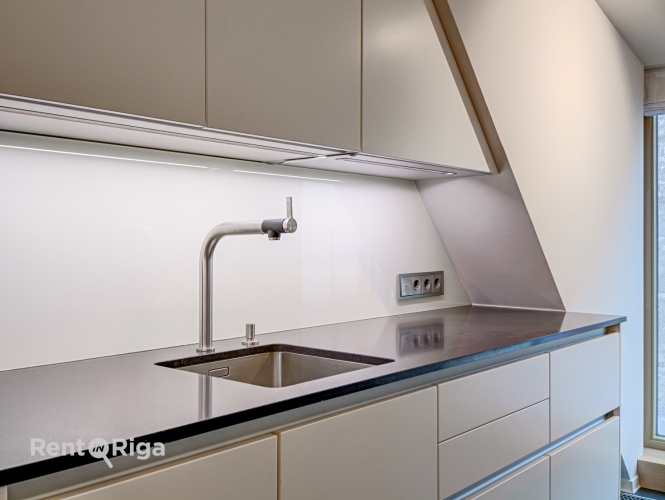 Sludinājumi. Dzīvokļa VIDEO apskats zemāk. Vilhelma Nami Miesnieku ielā 13, 15 un 17 iespējams ir Cena: 520000 EUR Foto #9